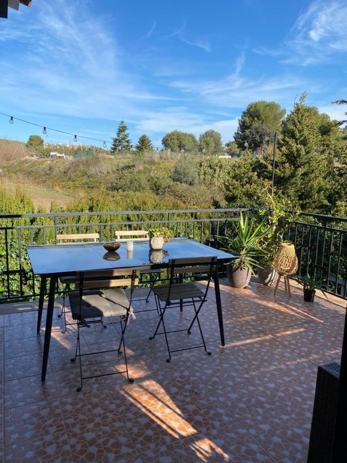 Charming Apartment In A Duplex With Garden & Balcony Cunit Luaran gambar