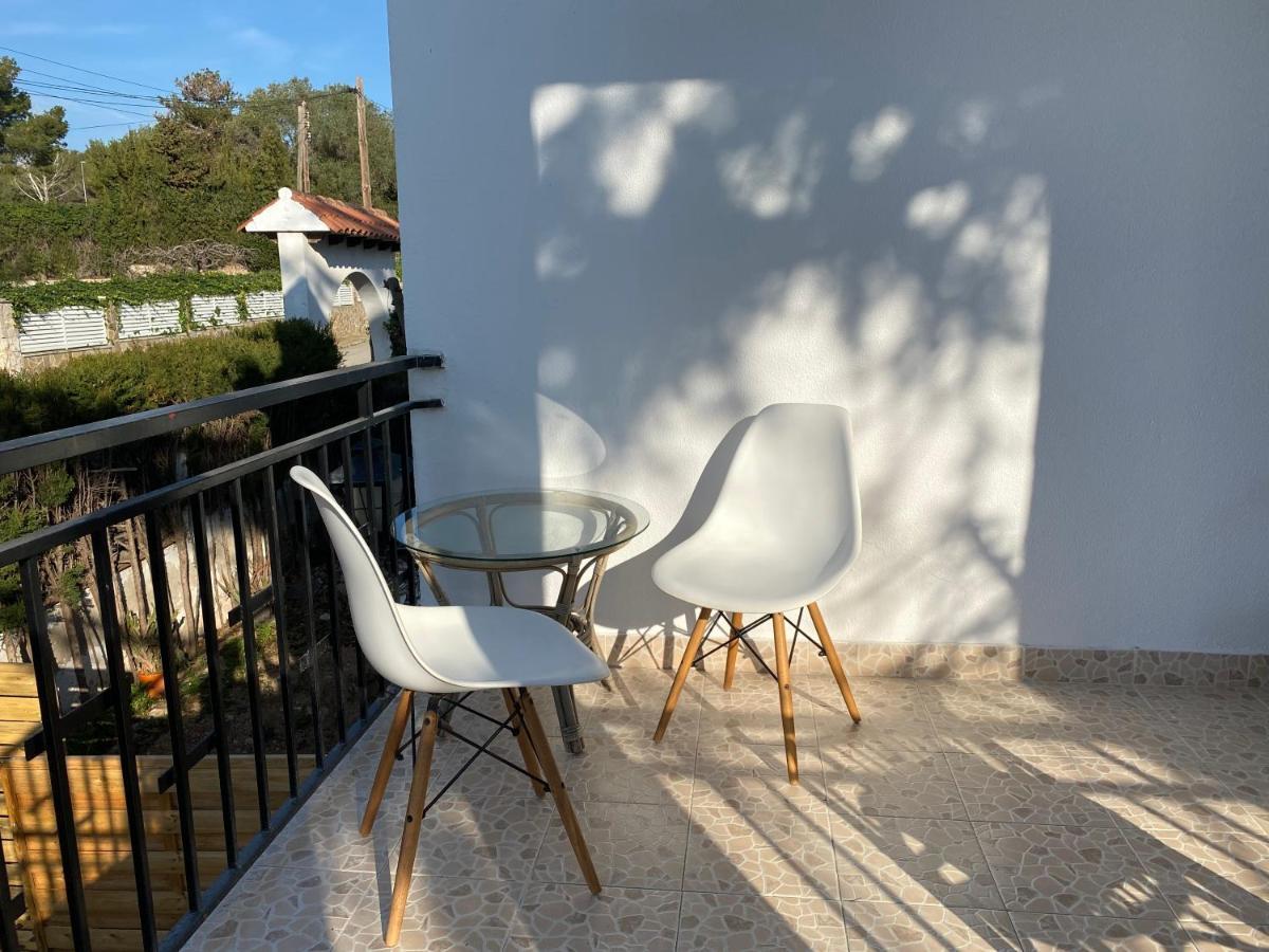 Charming Apartment In A Duplex With Garden & Balcony Cunit Luaran gambar