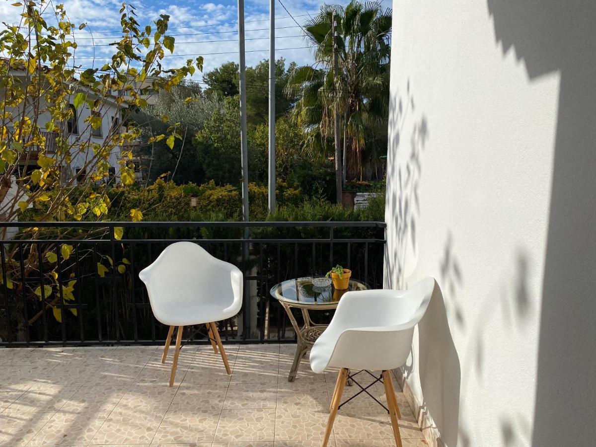 Charming Apartment In A Duplex With Garden & Balcony Cunit Luaran gambar