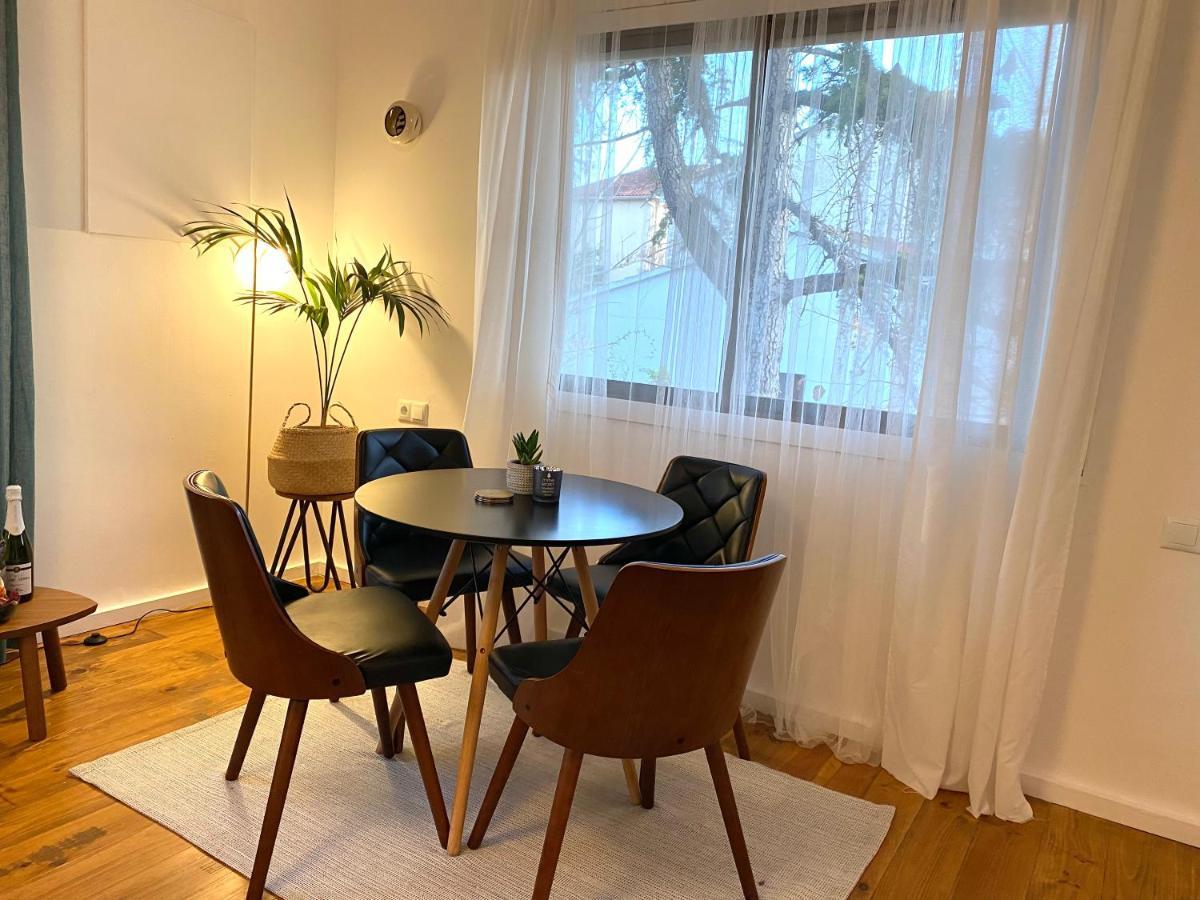 Charming Apartment In A Duplex With Garden & Balcony Cunit Luaran gambar